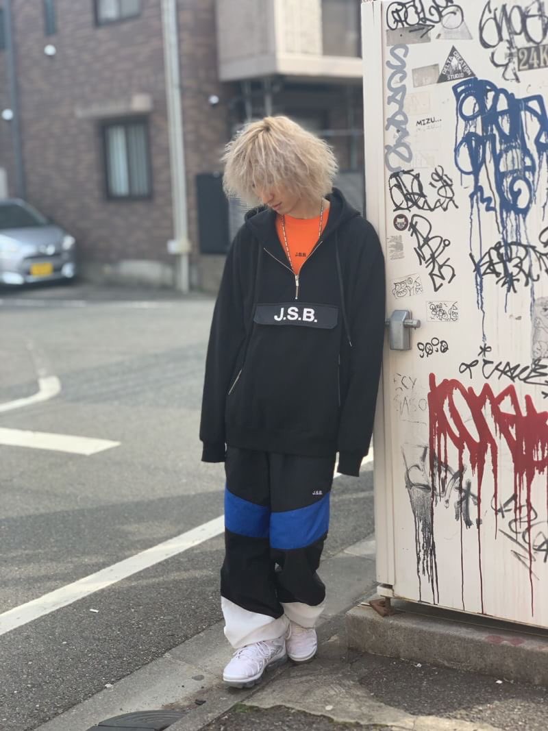 J S B Official Style Sample Name Half Zip Hoodie Color Black Size Xl Price 21 600 Name Simple Logo Tee Color Orange Size Xl Price 7 344 Name Nylon Track Pants Color Blue Size Xl Price 24 840 身長175cm 体重 60kg Jsb Jsbtyo J S B Official Style Sample Name Half Zip Hoodie Color Black Size Xl Price 21 600 Name Simple Logo Tee Color Orange Size Xl Price 7 344 Name Nylon Track Pants Color Blue Size Xl Price 24 840 身長175cm 体重 60kg Jsb Jsbtyo