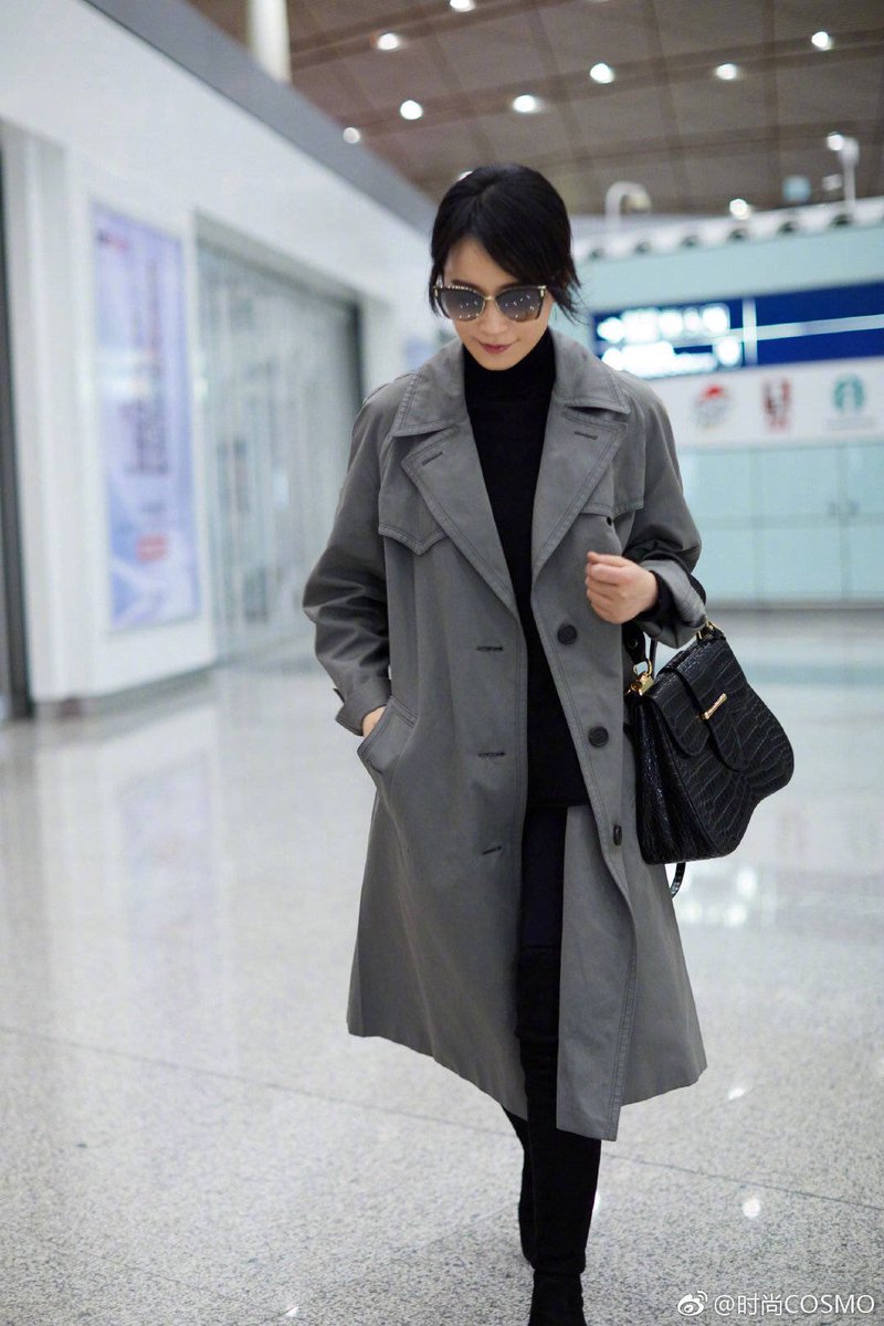 dramapotatoe's tweet photo. Yu Feihong sets off for Milan to attend the Prada runway show at Milan Fashion Week

#俞飞鸿 #yufeihong #fayeyu https://t.co/WP9DNVNbZS