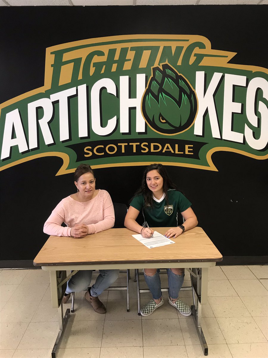 ArtichokeSoccer's tweet image. We are excited to announce the signing of Ana Munoz @anaxm14 to our women’s program! Ana joins the #LadyChokes from @SkylineCoyote | #GoChoke #SCCsoccer