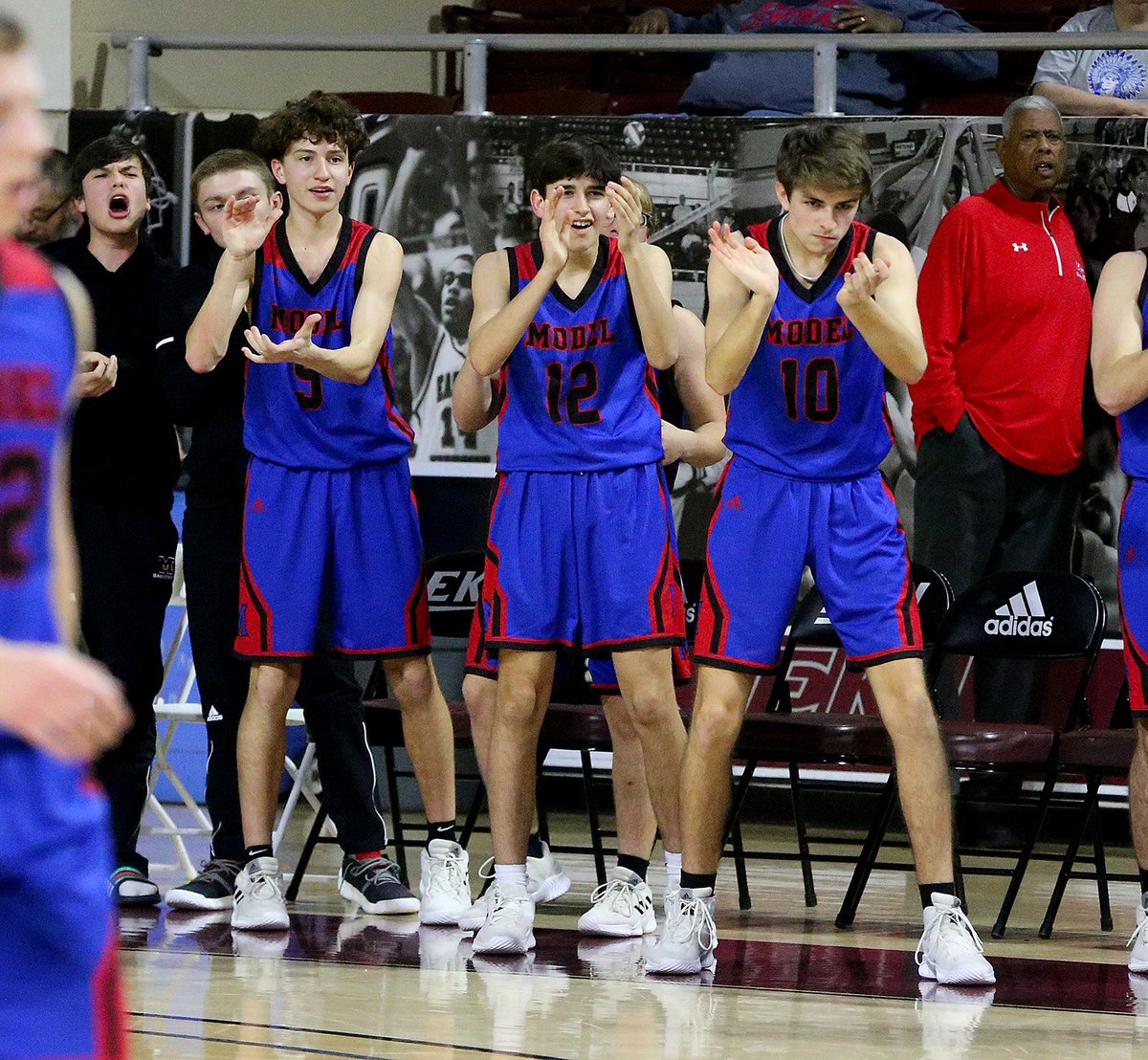RichmondRsports's tweet image. 44TH BOYS SEMIFINALS
Madison Central 74, Model  51
Scoring for Model ... 
Chris Otieno - 16 pts, 9 rebs
Adam Lewis - 14 pts
Cruse Pingleton - 8 pts
Malik Johnson - 6 pts
Josh Barrick - 3 pts
Cameron Webb - 2 pts
John Frazier - 2 pts
@ModelBasketball