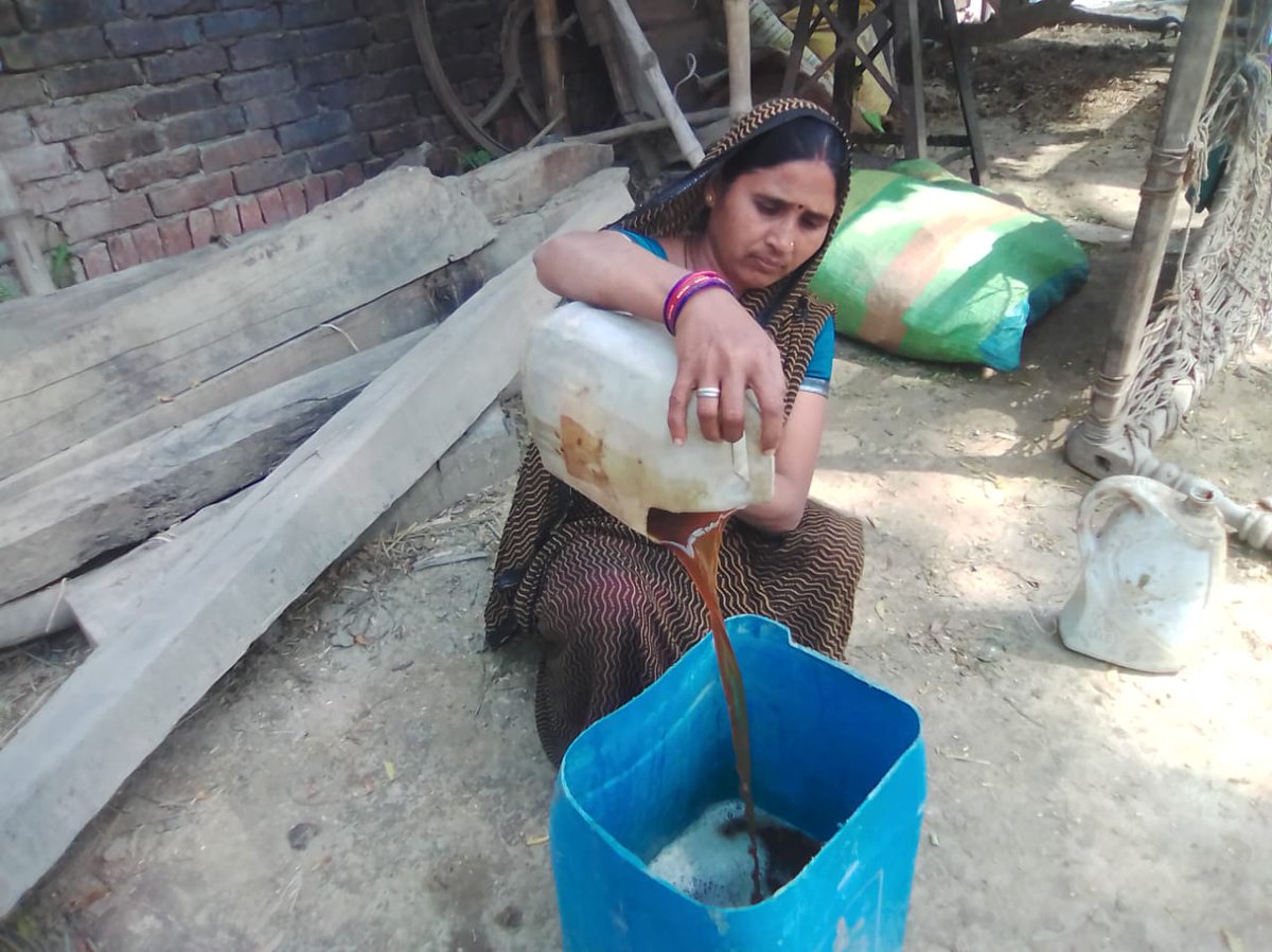 RGMVP's tweet photo. #WomenInAgriculture #Jeevamrut #Khanjeevamrut #CompostFertilizer #SustainableAgriculture #UttarPradesh #RGCT https://t.co/yIZxjVpxMW