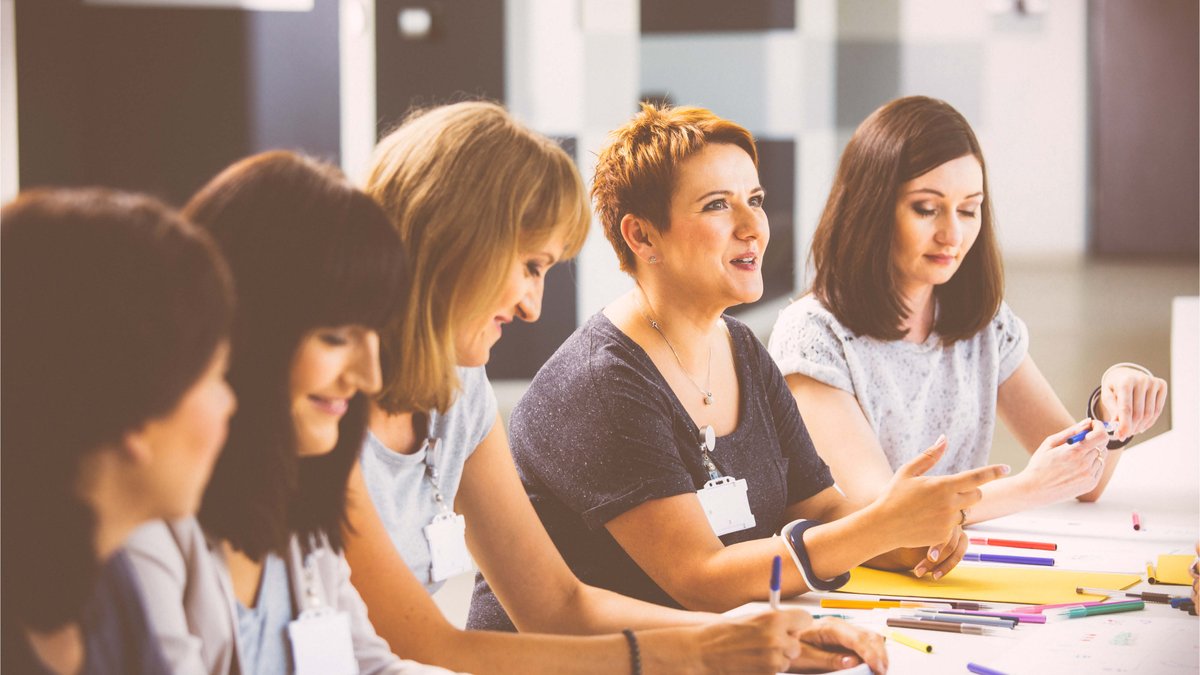 Women working in schools can get access to a leadership development scholarship. Have more influence. Communicate better. Think more strategically. nesli.org/scholarships-1…