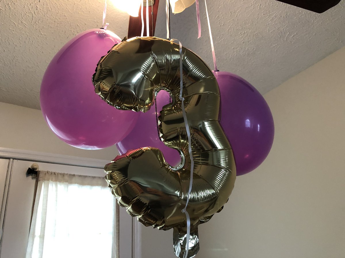 remnantjay's tweet photo. Hace 3 añitos que llegastes a nuestros corazones y trajiste contigo un diluvio de gozo, carcajadas, y alegría. ¡Feliz Cumpleaños mi querida hija Sofía! #3añitos #cumpleaños #happybirthday #3rdbday 🎉🎊🎂🎈 https://t.co/cy7MNINzSa