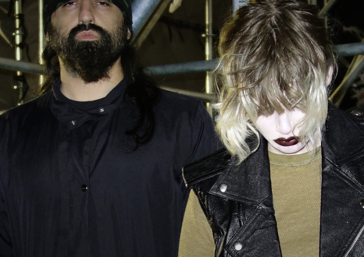 Crystal castles crystal castles. Crystal castles crimewave текст. Crystal castles crimewave текст. Leni crystal castles обложка. Crystal castles crimewave текст.