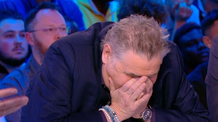 Ses analyses sont plus drôles que ses blagues depuis longtemps, mais il persiste inexplicablement.
"Un Pierre dans notre jardin" - cahiersdufootball.net/article-pierre…