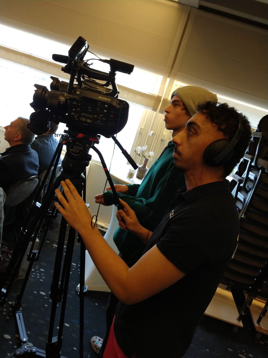 LegelMascha's tweet photo. @stichtingboor @VriendenLoterij @BoorLeert @NSGK1 @JKF_Kinderfonds Cam on @cam_wheels in actie voor BOOR scholingsdag https://t.co/wztVovl8Nl