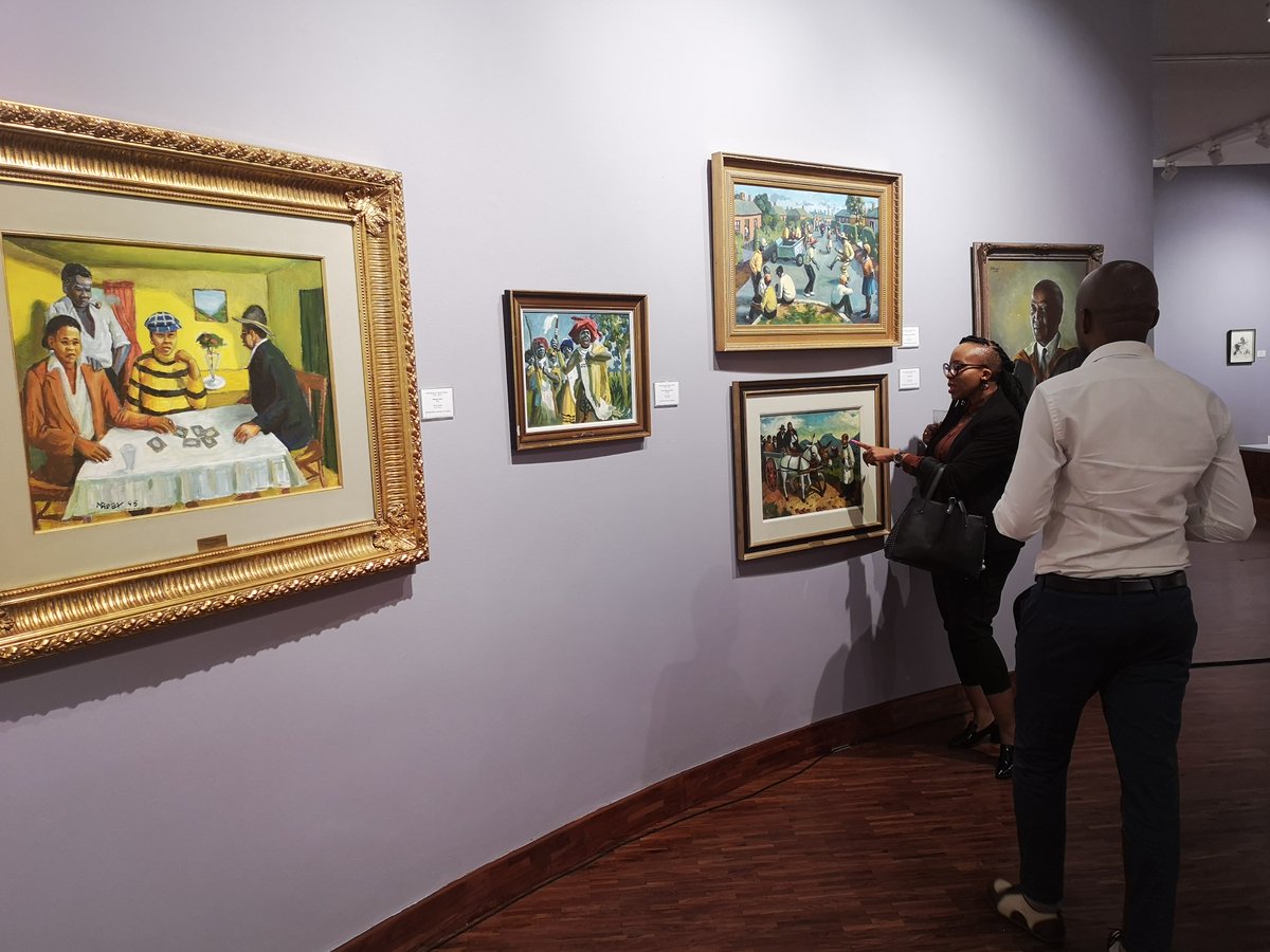 StandardBankArt's tweet photo. #GalleryPreview Thanks to our guests for the first walkabout of "A Black Aesthetic: a view of South African Artists 1970-1990"
.
@andilebhala @AyobVania @BlessingNgobeni @candice_alli @kumasote @THATlindz and Gwen Ansell from @City_Press and Lekgetho Makola from @_photoworkshop https://t.co/Gb6Q01aIbp