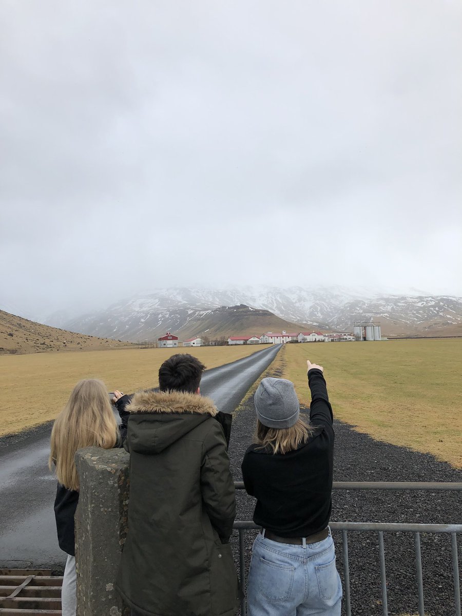 FramEarl's tweet photo. That’s where the ash was coming from.... Eyjafjallajökull https://t.co/jDXGJblXgI