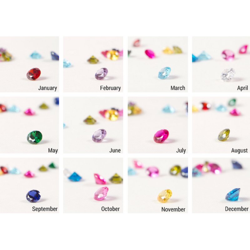 carus_emma's tweet photo. 🌈🌈🌈Limited Edition!🌈🌈🌈
Just £22 for BOTH locket and chain!😍
Why don't you add charms and mini crystals like the pics below? 

These charms are £2 each. 
X10 mini crystals £3 (you choose the colour)
includes 18″ matching rainbow chain.

#lavishlocketswithemma https://t.co/x1XxnfzQLD
