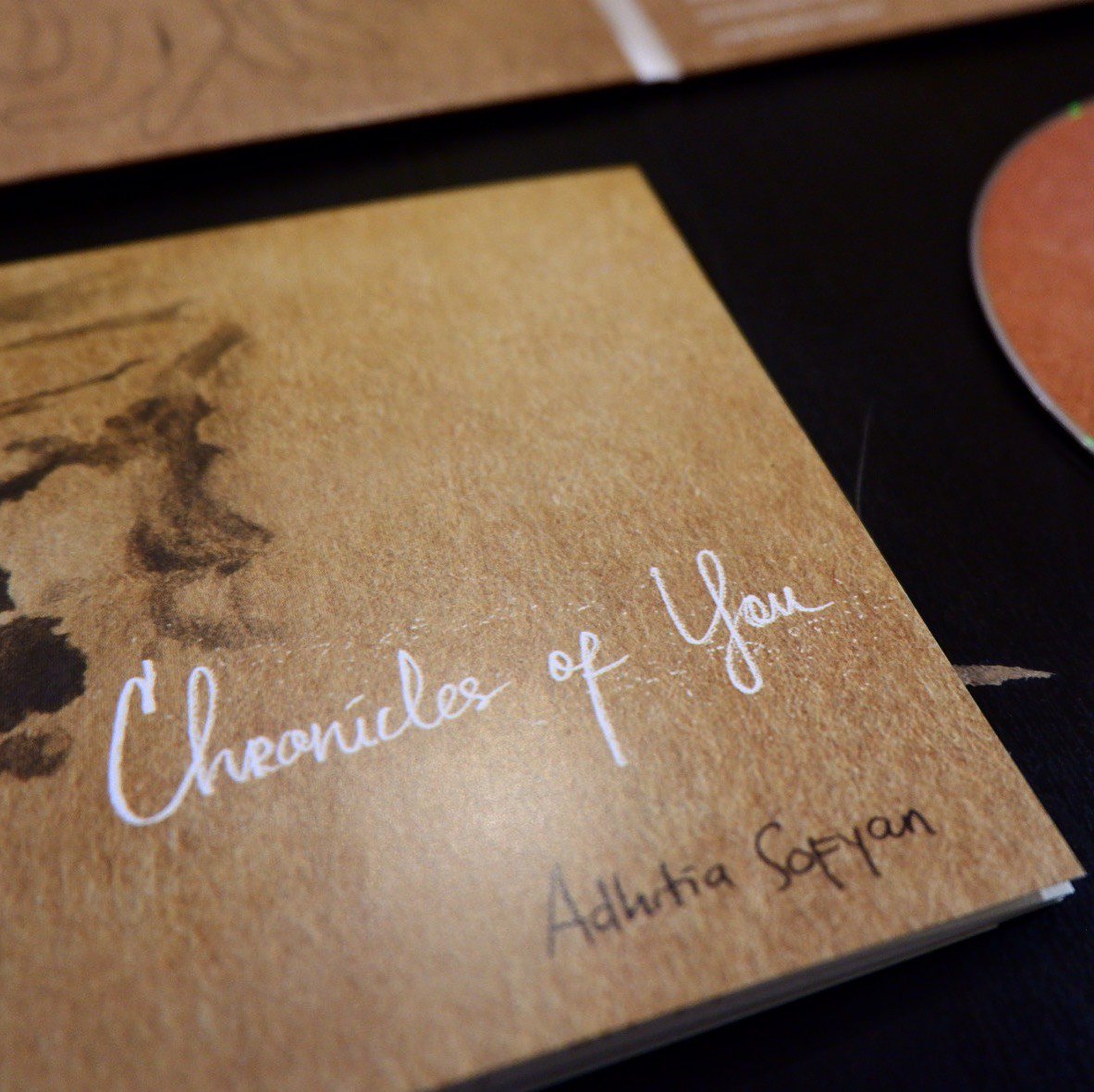 earMerch's tweet image. Album terbaru Chronicles of you - @adhitiasofyan 
sudah tersedia di earmerch.com