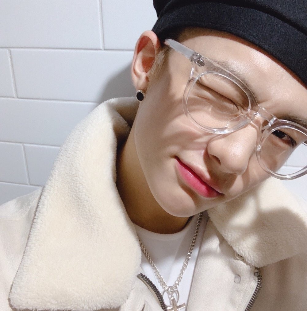 hyunjinpost's tweet photo. ©fansjyp https://t.co/vvQqt9YmCQ