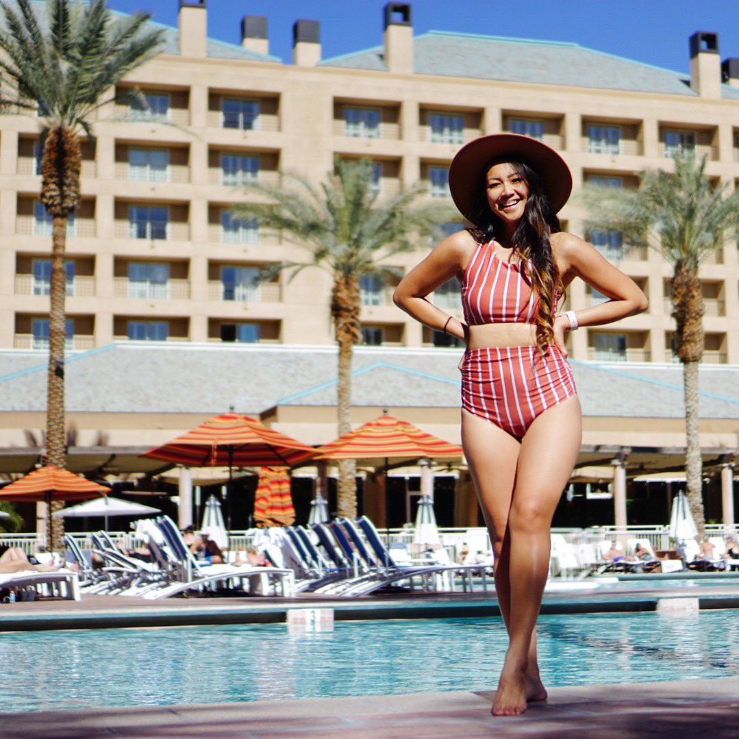 partyof4s2's tweet photo. This suit is “going places” ✨ from @albionfit new swim collection, GOING PLACES and I love this is their theme for 2019! Albion Fit has got 30 new styles and I got you on 15% off to enjoy, use code DASROZO15 to grab a suit and say yes to more adventures! #iamalbionfit #albionfit https://t.co/jJWlcMGFht