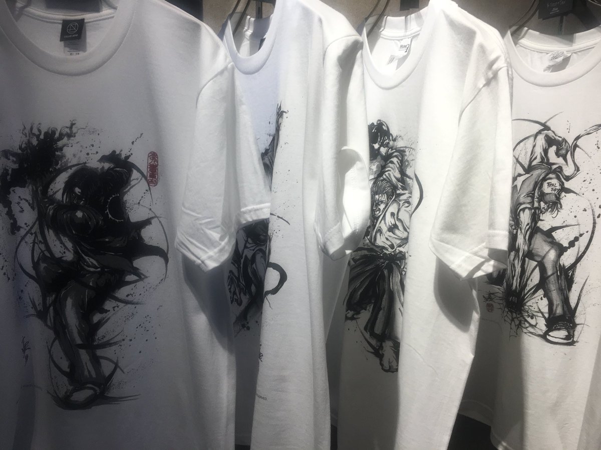 jchensor's tweet photo. 1) Terry Bogard and Neo Geo jacket.
2) Cool Haohmaru and really nice Haohmaru jacket (lower right).
3) Same artwork from previous Tweet in t-shirt format.
4) Store entrance.
#SNKStore https://t.co/niwuV3po9f
