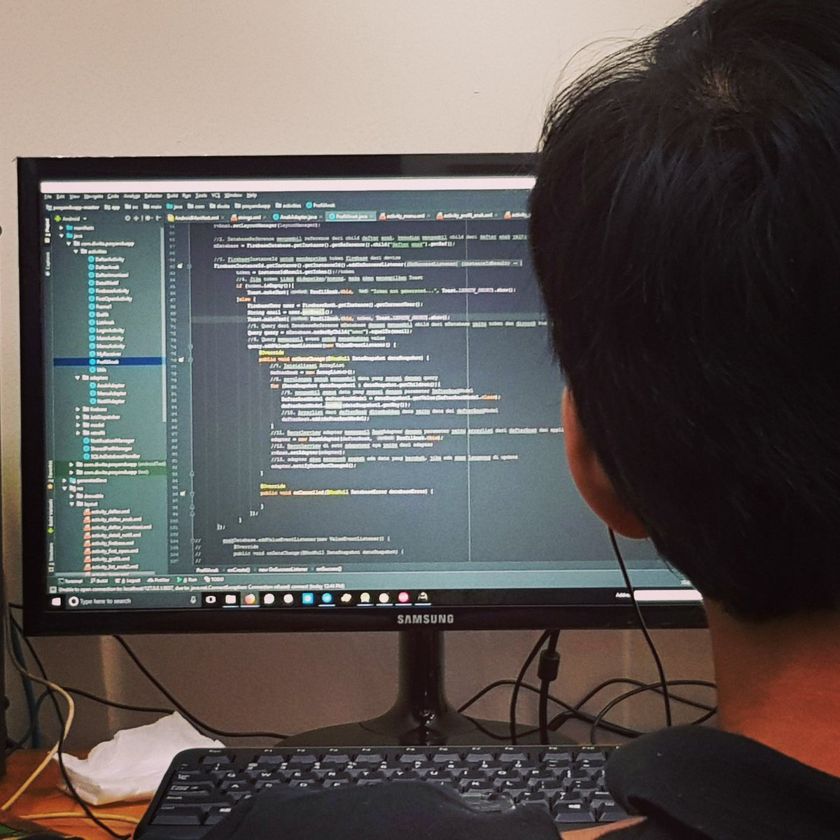 merapitech's tweet photo. Another daily activity of our unity programmer. 👨‍💻

#merapitech #afterworld #gamestudio #gamedev #programmerindonesia #unity3d #androidcommunity #coder #unityengine #programmerlife #coderlife #unity #programmersday #coders #programmer #madewithunity https://t.co/LpnuMwl9Df