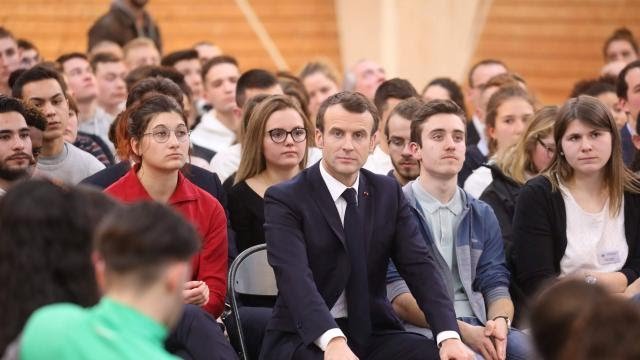 cnje's tweet photo. Le @gouvernementFR a choisi de faire appel à la Confédération Nationale des #JuniorEntreprises dans le cadre du Grand Débat National !
Découvrez pourquoi dans le dernier article du journal @Le_Figaro
🗞️ https://t.co/JAorNyjKuU
#GrandDébat #GrandDebatNational https://t.co/BTmvC2Ozo2