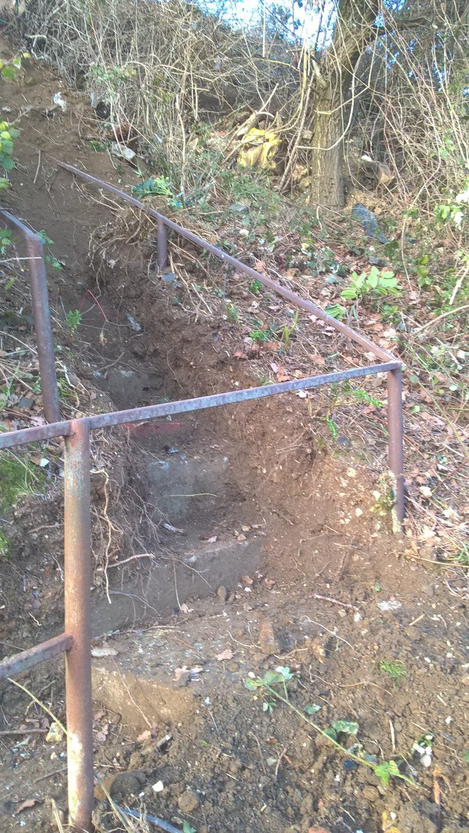 AitkinHazel's tweet photo. The discovery of a buried staircase at #Chatham #fortluton this week, was like buried treasure for the #communitypayback ”time” team @KSSCRC who started the big dig 😊#workingtogether #givingback #probationworks https://t.co/z5R8QMEQAx