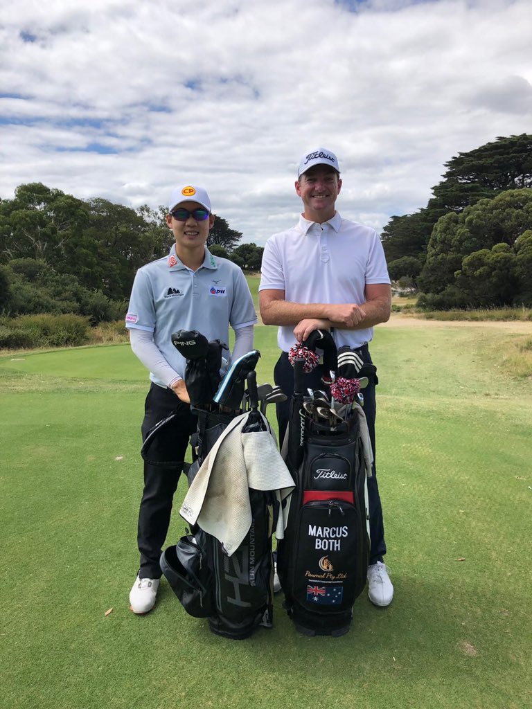 Introducing @jazzjanegolf to the Melbourne sandbelt, and no better place to start than the best Australia has to offer. Royal Melbourne a treat to play as always.