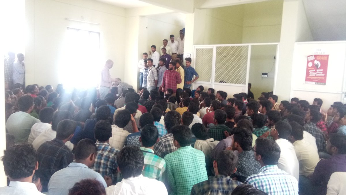 CollegeKu's tweet photo. Sir,we are students of KAKATIYA UNIVERSITY COLLEGE OF ENG &amp; TECH,WARANGAL.we are lacking from many basic facilities and proper infrastructure.Though it's a Govt University,there is no considerable development.plz respond to our demands.@KTRTRS @RaoKavitha @Eenadu_Newspapr #kucet https://t.co/Z4BQ036oWv