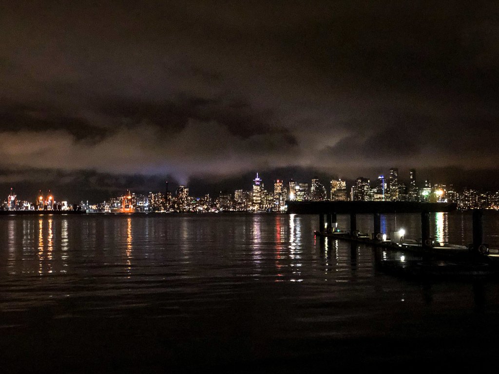 AdrienneSidal's tweet photo. Dinner with a view in North Vancouver Harbour https://t.co/aAzaNAa0ml https://t.co/suhUqIBtc0