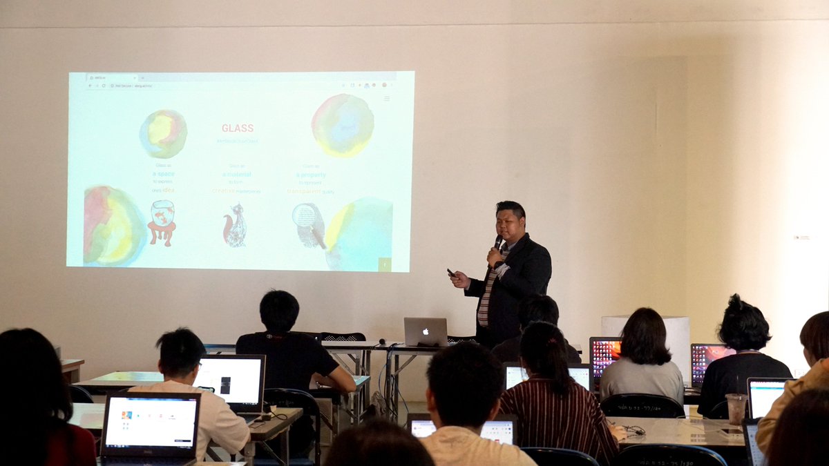 helloabcg's tweet photo. ABCG Atelier 2019 was arranged in February 16-17, 2019 in collaboration with the Faculty of Painting Sculpture and Graphic Arts, Silpakorn University. The workshop was for Silpakorn students from 3 faculties including the Faculty of Painting Sculpture and Graphic Art. https://t.co/aYrfm0FmEf