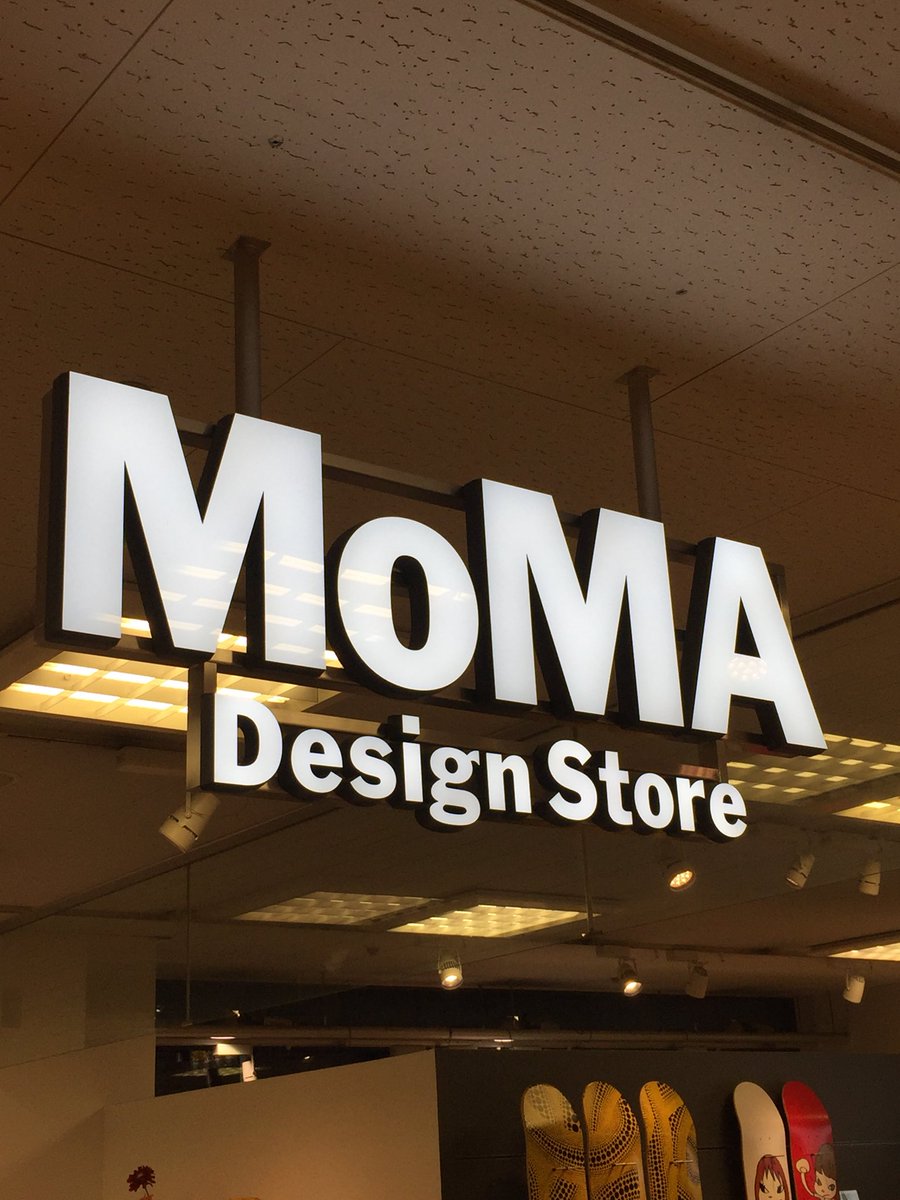 仙台ロフト A Twitter 2階 Moma Design Store Momaとチャンピオンのコラボ リバースウィーブのスエット 青タブ仕様なので着心地も最高やでぇ 税込9 180円 仙台ロフト A Twitter 2階 Moma Design Store Momaとチャンピオンのコラボ リバースウィーブのスエット 青タブ仕様なので着心地も最高やでぇ 税込9 180円