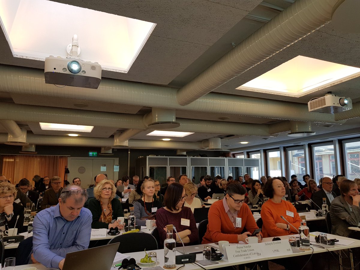 EstherLynchs's tweet image. Trade Union Labour Lawyers gather for #NETLEX the brain has two sides but the heart beats on the left