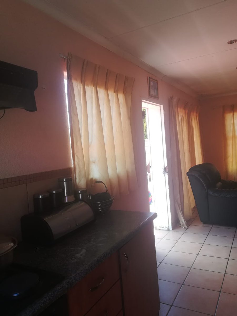 THATO MATSHOSA Property sales (Mazazos) Twitter