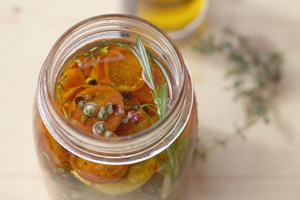 CladiumSelecto's tweet photo. .@AceitesOlivaES nos explica algunas técnicas de cocina con aceites de oliva https://t.co/bY9gPSUjGw #AOVE https://t.co/FqizkPGOgP