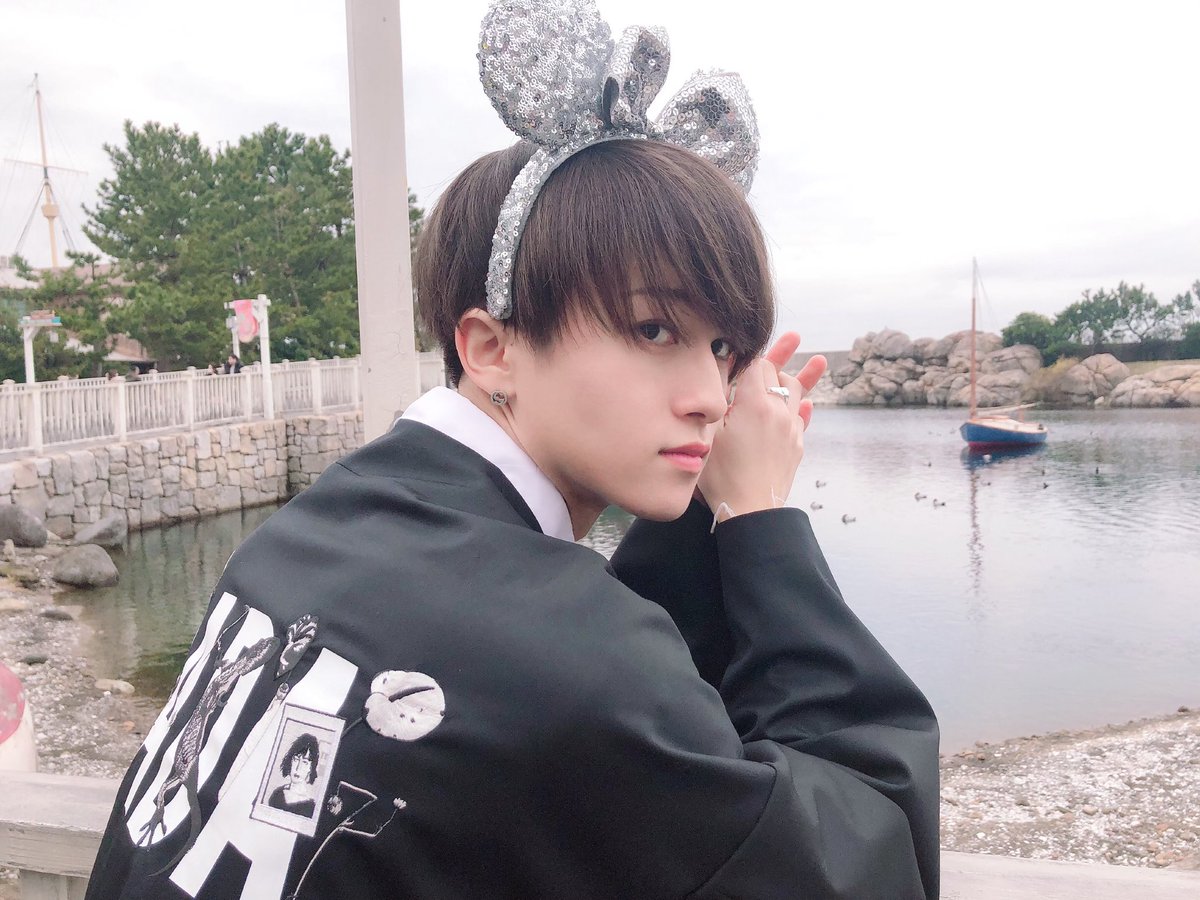 まきとん Youtuber ディズニー来てディズニーっぽい写真撮らないつまんない人間です まきとん Youtuber ディズニー来てディズニーっぽい写真撮らないつまんない人間です