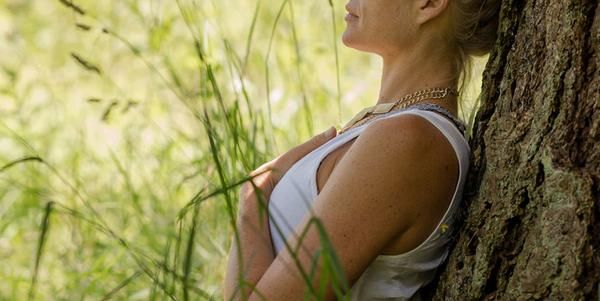 Mara takes us through the steps and benefits of Forest Bathing. Have you ever done one yourself? 

buff.ly/2BHDOVg