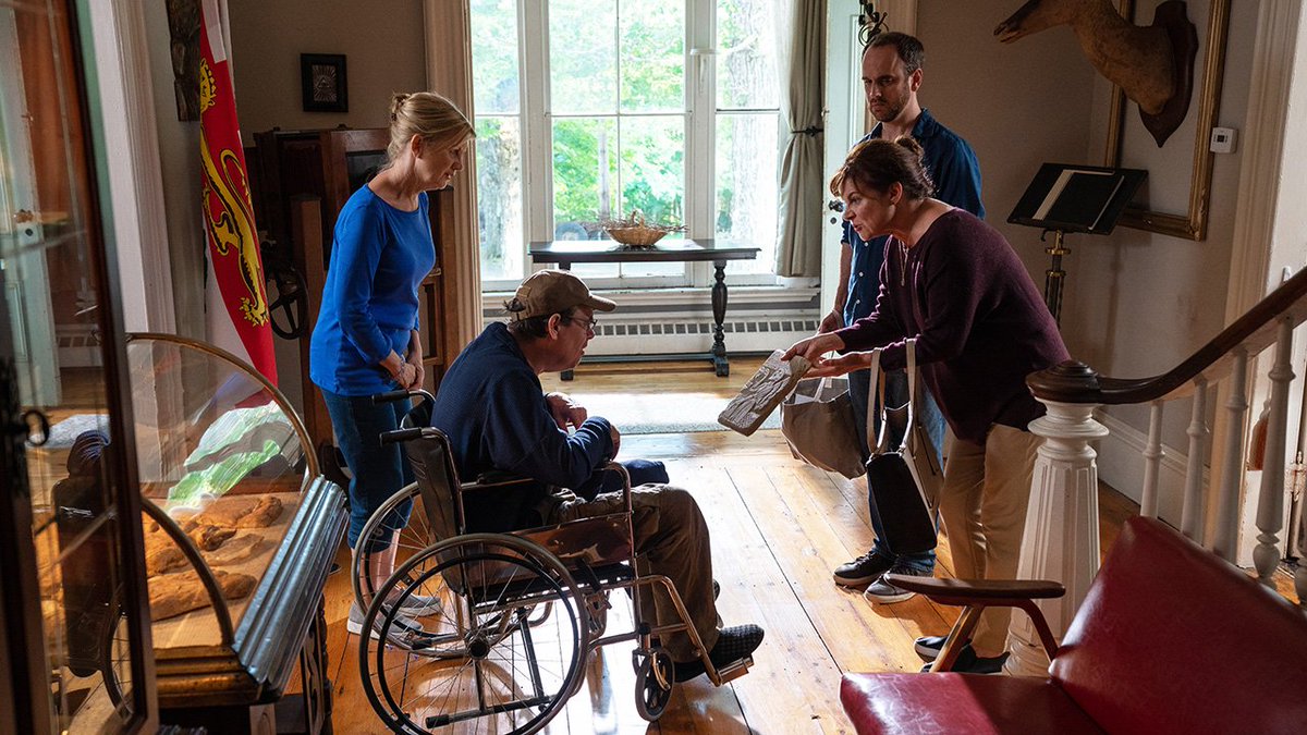 After Rollie suffers yet another heart attack, Andy hires a caregiver who seems perfect. But when her interest in Rollie becomes more than professional, Mark convinces Ruth to fight for her man! Watch the latest episode of #CBCCavendish on CBC Gem now watch.cbc.ca/media/cavendis…