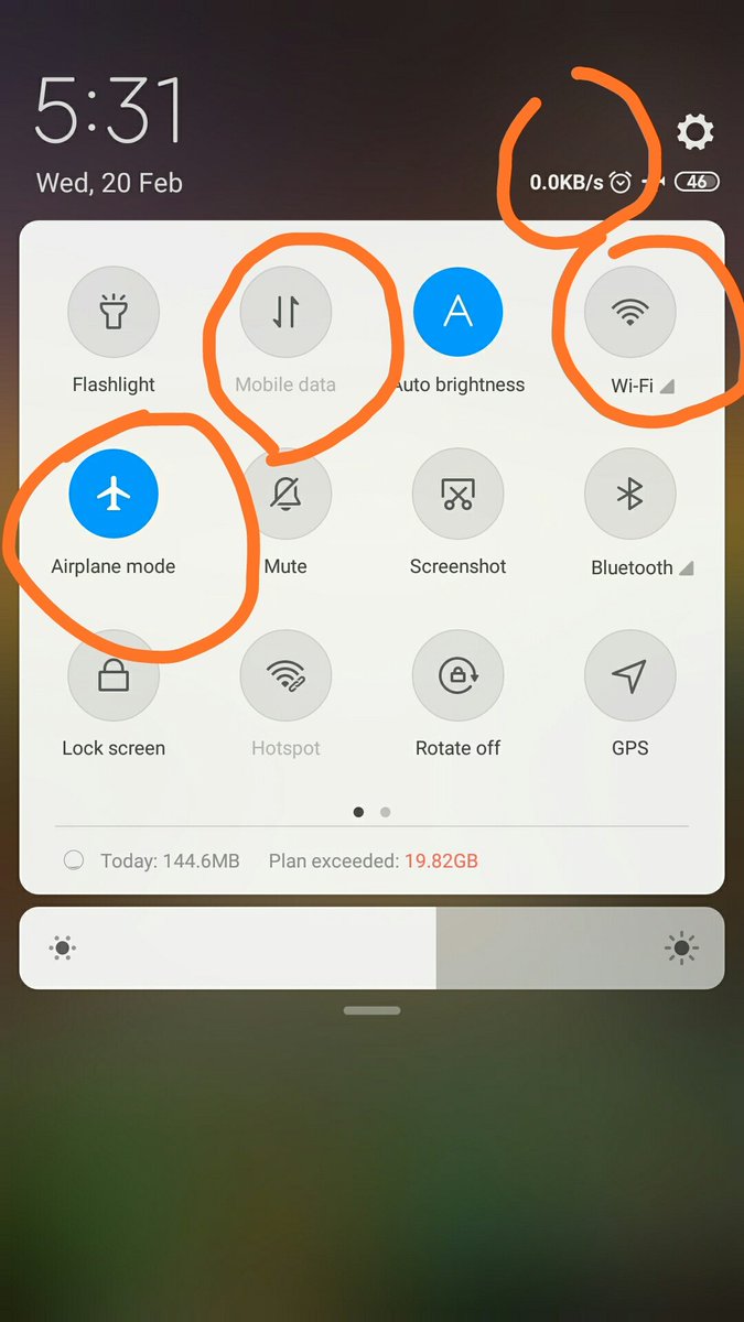 Selvam6252844's tweet photo. Regarding recent update.
network speed always showing (when data and wifi off conditions) 
Notification panel also having some problem.Check screenshot.
@MiSingapore 
@MiIndiaSupport 
@MIUI_India 
@xiaomi 
@XiaomiIndia 
#redminote4X
#MIUI10_2_1_0
MIUI10.2.1.0 recent update issue https://t.co/uyObCn14nL