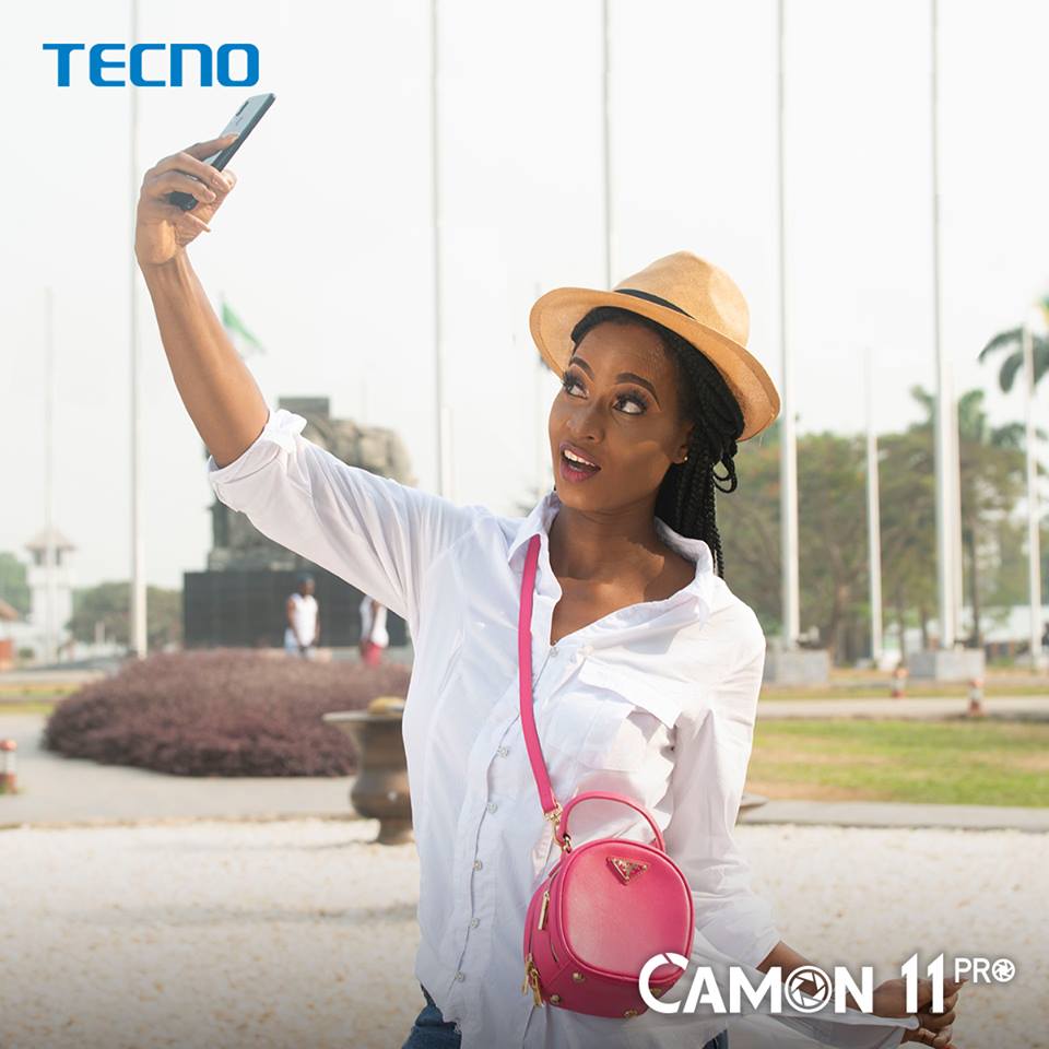TECNOMobileMali's tweet photo. Vous êtes adepte des selfies? Alors le #Camon11Pro est fait pour vous! Avec une camera avant de #24MP, vous serez toujours au top dans vos selfies ☺️
#TECNO_Mobile_ML https://t.co/8LMrmUWSFr