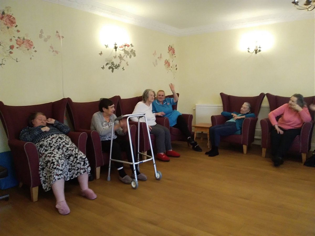 SMC_ForestHall's tweet photo. Sing a long today on daisy and daffodil suite, residents joined in and thoroughly enjoyed themselves. @St_Martins_Care @AlzInspiration @ageUKNT @alzheimerssoc #Singing https://t.co/2LYslAUdj9