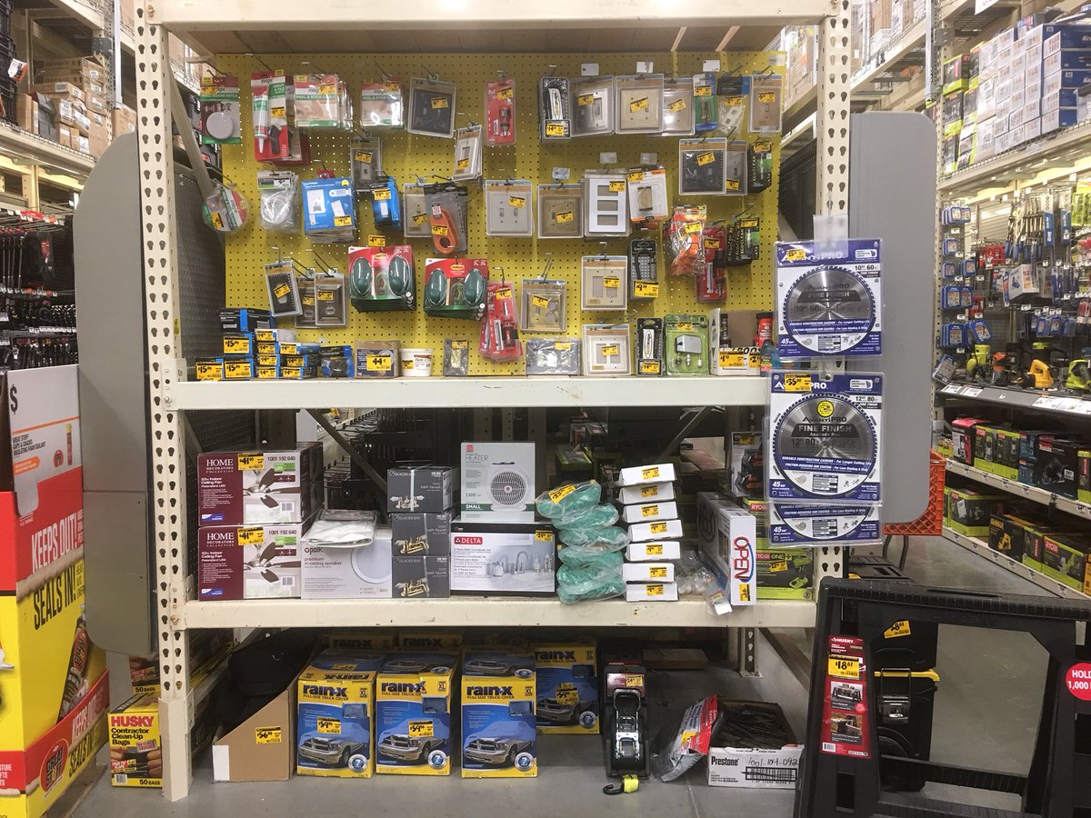 destynee_rugh's tweet photo. *PLEASE COME SHOP OUR CLEARANCE HERE AT THE CRAWFORDSVILLE HOME DEPOT!* Please retweet! https://t.co/IEBwtxPLe1