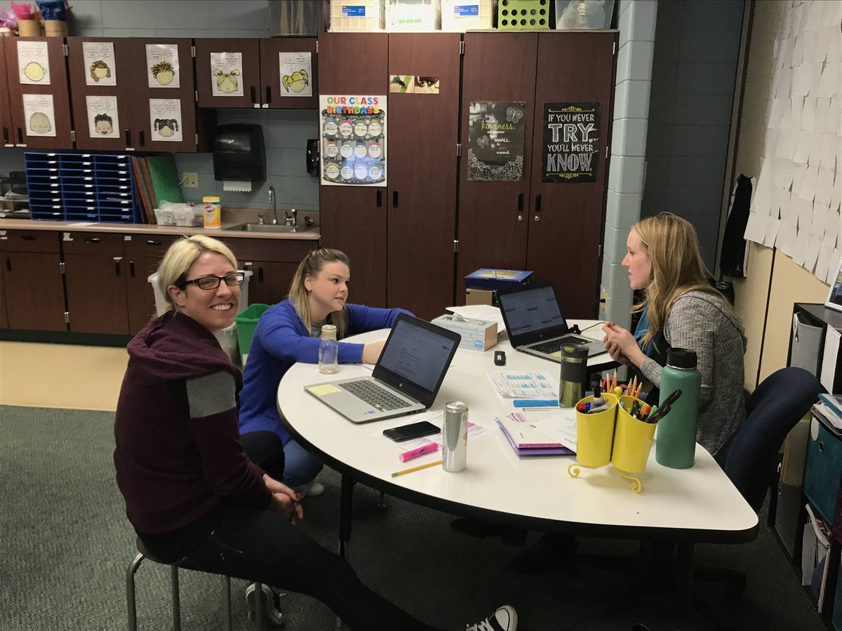 BungeRenee's tweet photo. @mpqripon teachers are busy meeting, learning, and collaborating during our professional late start time this Wednesday, as they do every Wednesday morning. @riponschools staff is always working hard to best serve all students! #riponwiproud #RASDinnovate https://t.co/DmrFLdJGrn