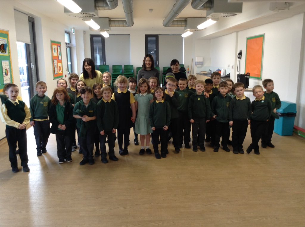 LibeMrBarry's tweet image. We had a real treat today as P2a was joined by three student teachers from Japan. The children particularly enjoyed teaching them the Dashing White Sergeant.