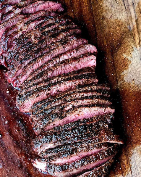 BeefLovingTX's tweet photo. When you get that perfect sear 😍 How do you like your steak cooked? 📸 : @daydreamworkshop #steak #beef https://t.co/SDZAk6pYnC