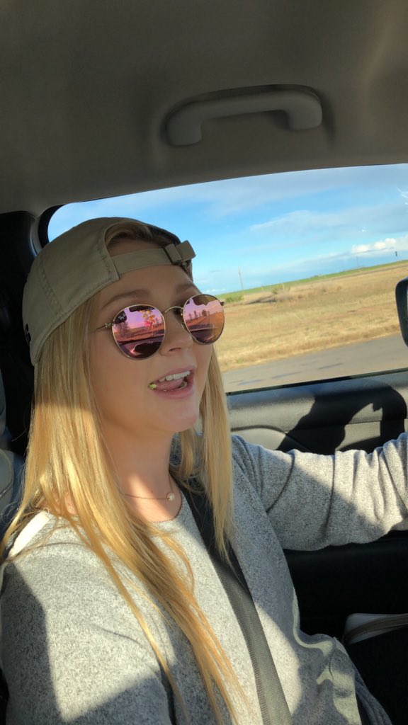 HaydenVandy2's tweet photo. Happy birthday to this sweet girl❤️🎂 https://t.co/e4bdA1VwIJ