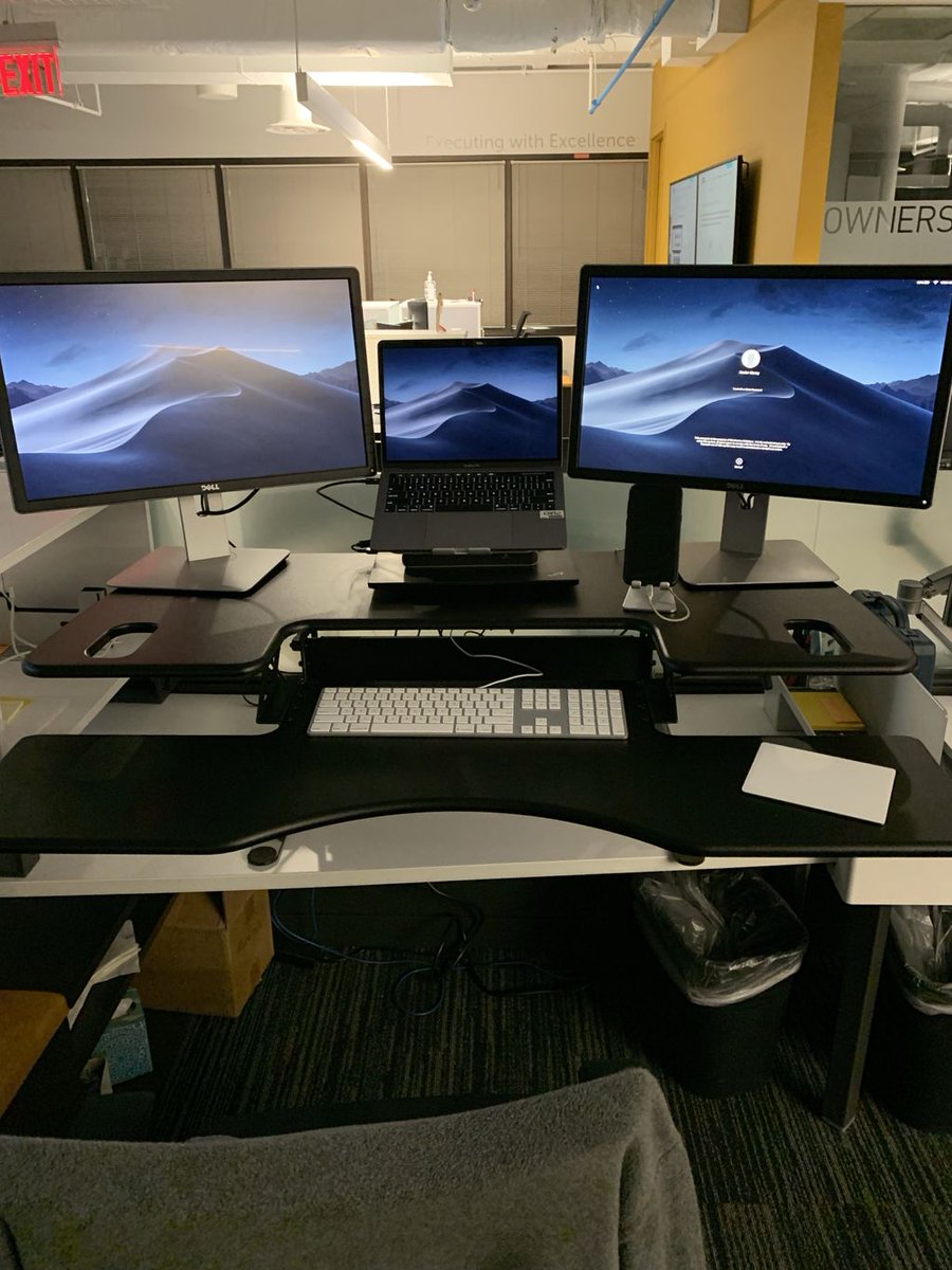 XpertComput3rs's tweet photo. Rise and Shine! It’s Terrific Tuesday! ☀️What’s you guys preference? Sitting or Standing Desk 🤔

#amazingproduct #technology #standingdesk #officedesk #worklife #workdesk #desk #deskspace #tech #work #manual #workbalance #itsupport #computerdesk #amazing #worksmart #atlanta https://t.co/PlMuuju6oh