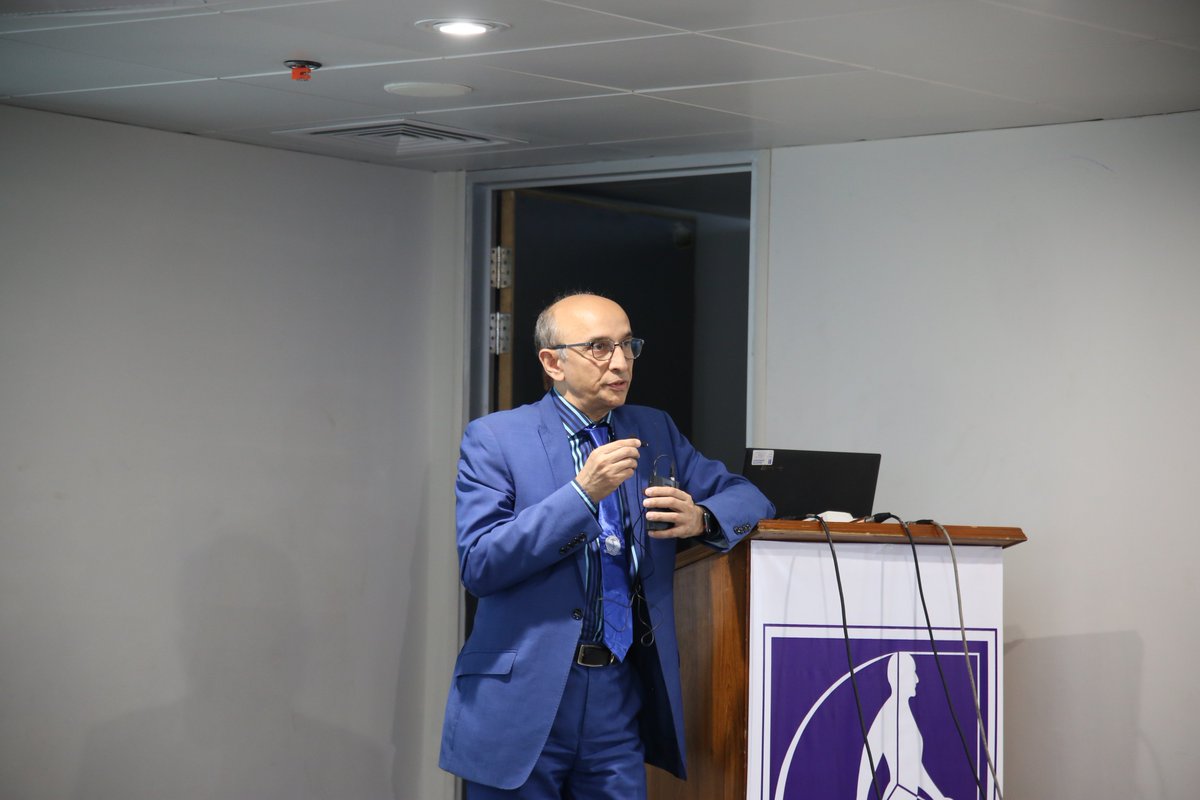 ChughtaiLab's tweet photo. An academic seminar on the topic of 'Development of new specialties in Pathology" happening now at Chughtai Institute of Pathology.
#CLCares #Pathology #CIP #New #Seminar https://t.co/mtEBO5oAwR