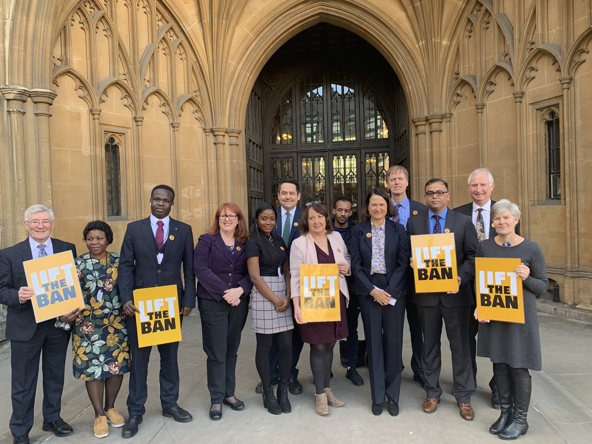 Great to be in Parliament with #SurvivingtoThriving group and meet @CatherineWest1 ahead of her Bill today calling for the right to work for ppl seeking asylum #lifttheban
