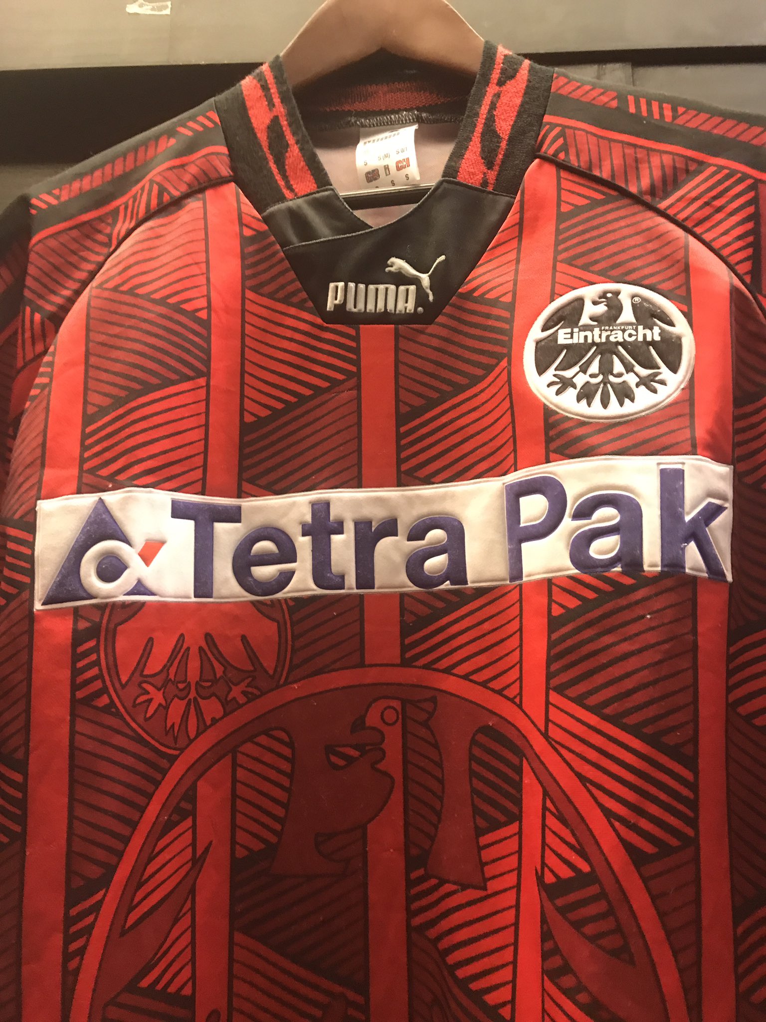 サッカーユニフォームpremium31 アイントラハト フランクフルト Eintracht Frankfurt 1995 1996 Home プーマ Puma ユニフォーム Us Sサイズ 入荷しました Trentuno31 T Co W99unketgg Twitter