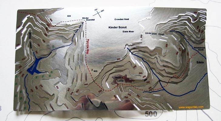 Wapenmap's tweet photo. Kinder Scout Wapenmap map features the final section of the Pennine Way, which passes Kinder Downfall, Jacob's Ladder and end at Grindsbrook Booth. Other interesting features are the site of the Mass Trespass in 1932 at William Clough. Crowden Head, Edale and Kinder Reservoir. https://t.co/onFzdBUkhs