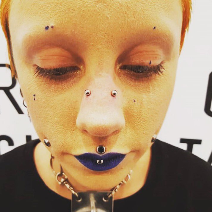 High Nostril Piercing 