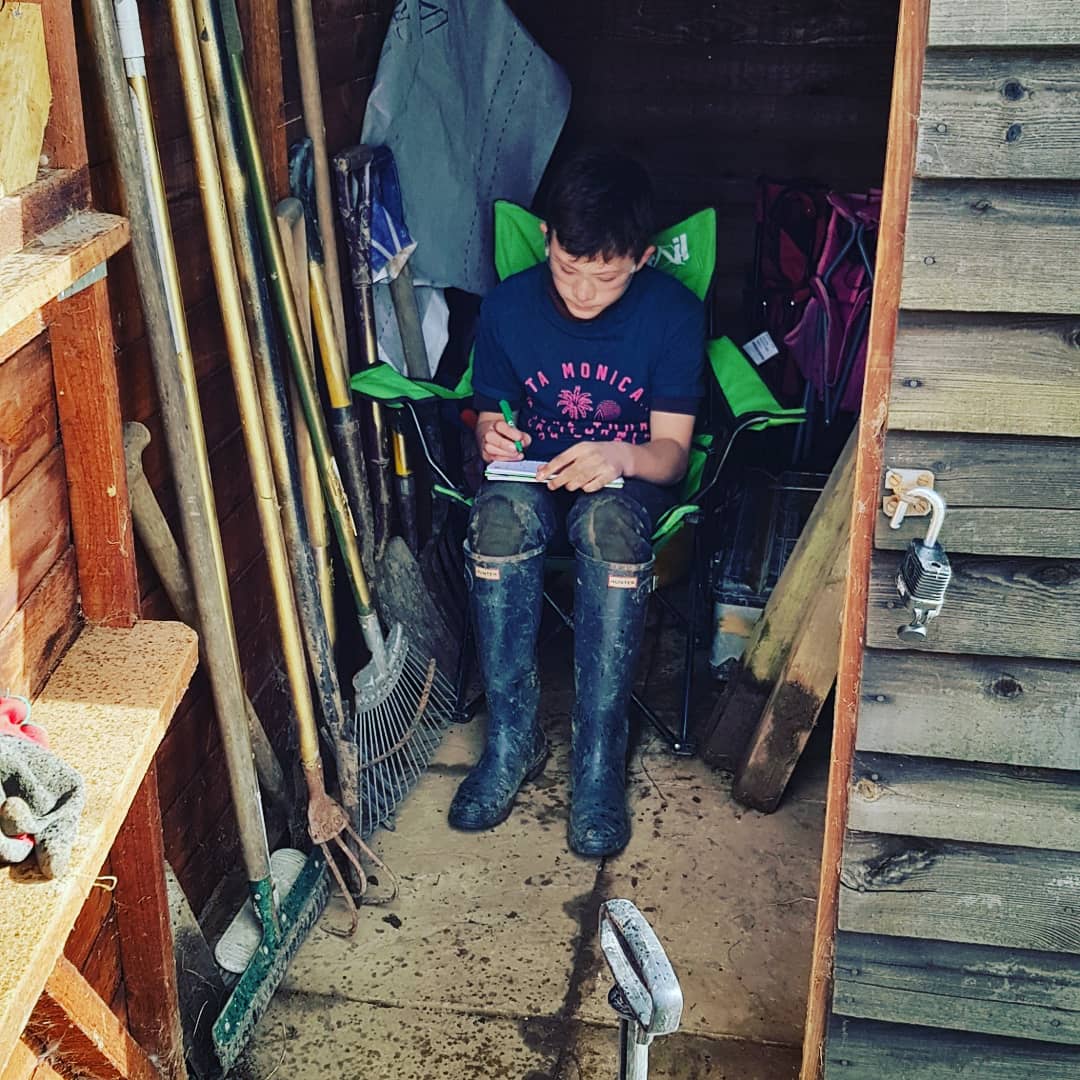 InsideOut_HGI's tweet photo. 7.30am Day 1 #Plot81. Bacon sandwich & Hot choc. 4 ton bags of rubbish, basket of metal, Plot measured. Fair amount to clear & plan but both monkey's up 4 the challenge. #halftermfun #growyourown #futuregeneration #learingonthejob #RHS #WeAreAPL #Gardeners #allotmentfun https://t.co/jH7dclEAvu