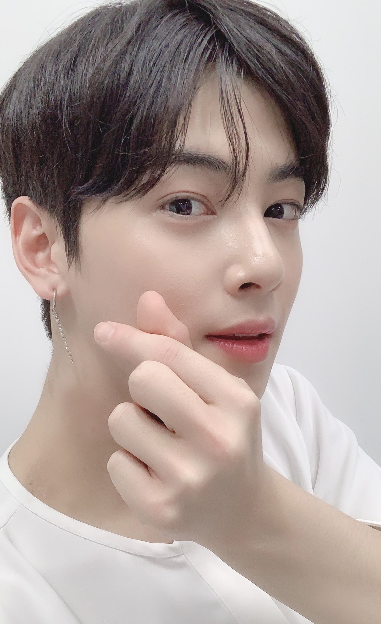 ASTRO」チャウヌ、洗練された美しさにあふれたジュエリー