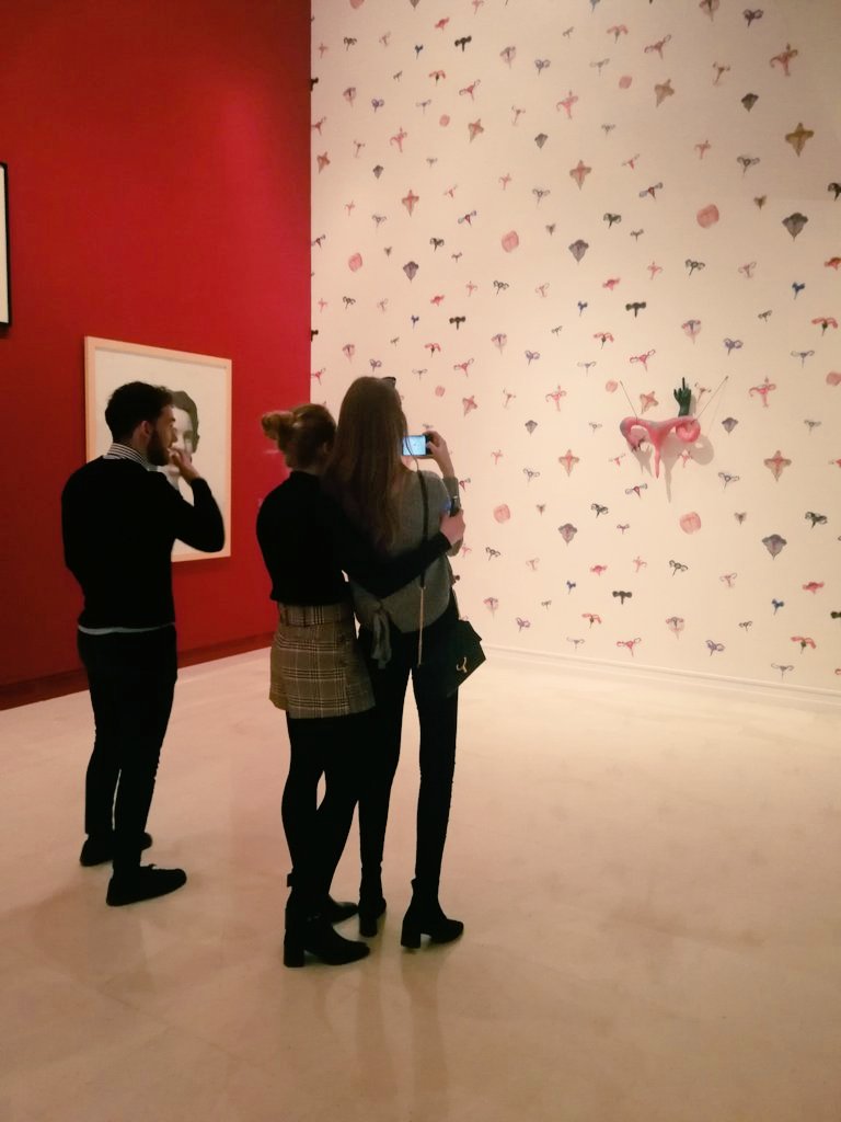 El empoderamiento de la mujer de  Gillian Wearing #IVAM30aniversario #PeriodismoUCH