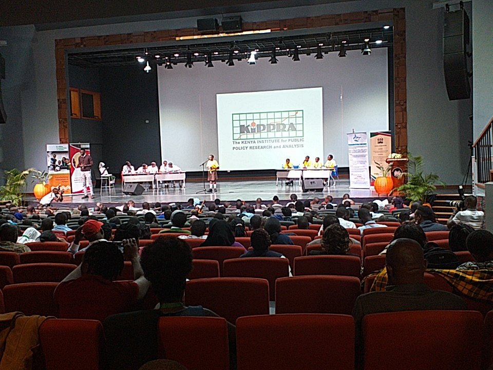 Keri921's tweet photo. "Bribes are given in the courts and justice is not served for the victims. They are told that the files are lost. This should not happen" - Debate session at #ChildrenConferenceKE @MTotoNews @SaveChildren_KE @UNICEFKenya @KenyaGovernors https://t.co/3qzyQNf8zH