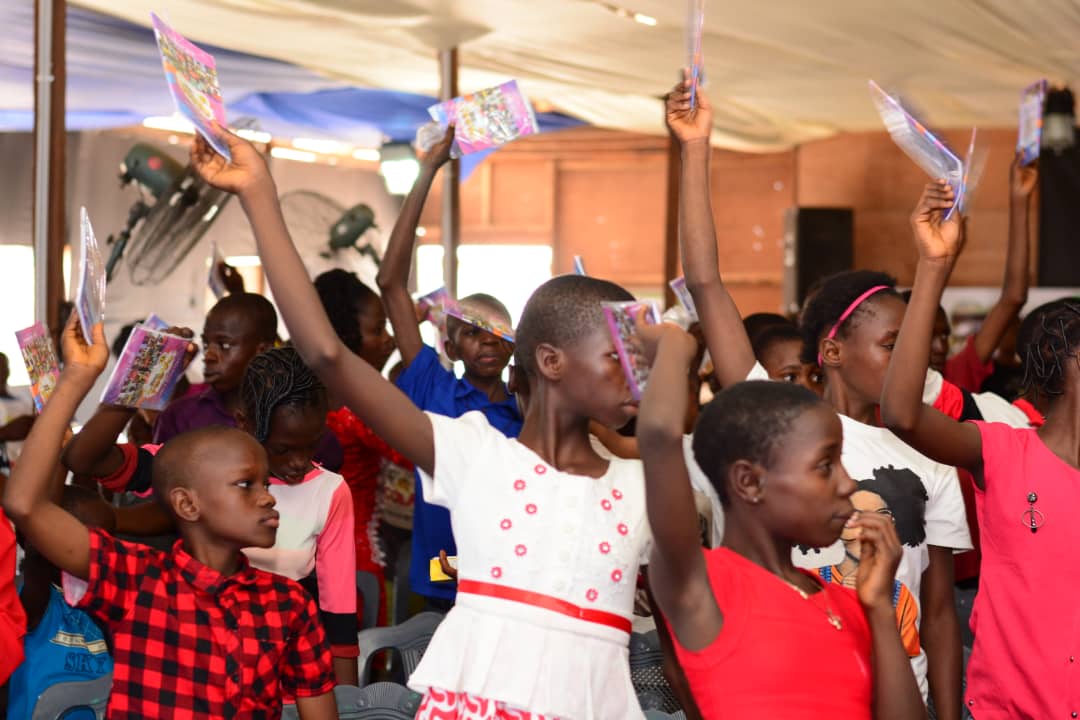 HallmarksNG's tweet photo. We are not designed to help kids only when its convenient. when we're not donating, we're investing in their development. Our 1st event in 2019 is but a shadow of what is to come. Don't miss out on the big picture, join us to support more Kids today. Call/chat +2349033107837 https://t.co/55kxyvtcQQ